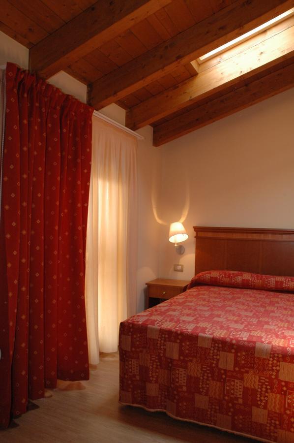 Hotel Il Borghetto Bariano ภายนอก รูปภาพ
