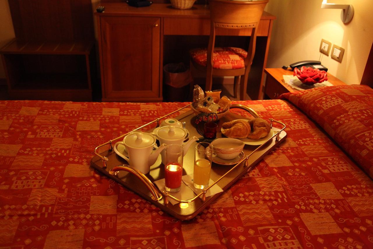 Hotel Il Borghetto Bariano ภายนอก รูปภาพ