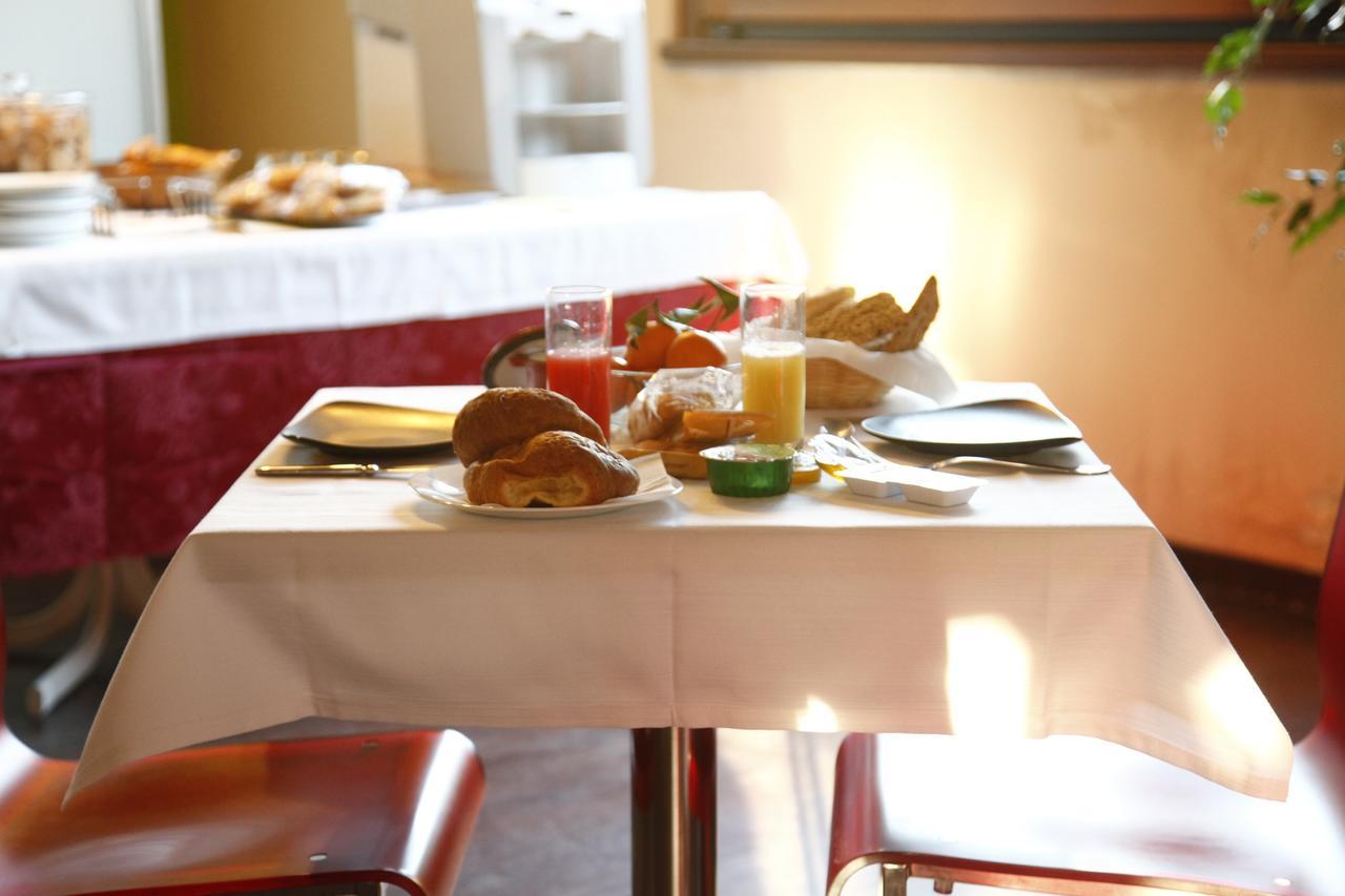 Hotel Il Borghetto Bariano ภายนอก รูปภาพ