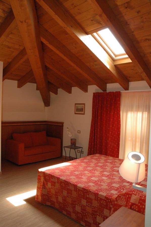 Hotel Il Borghetto Bariano ภายนอก รูปภาพ