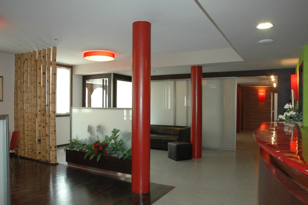 Hotel Il Borghetto Bariano ภายนอก รูปภาพ
