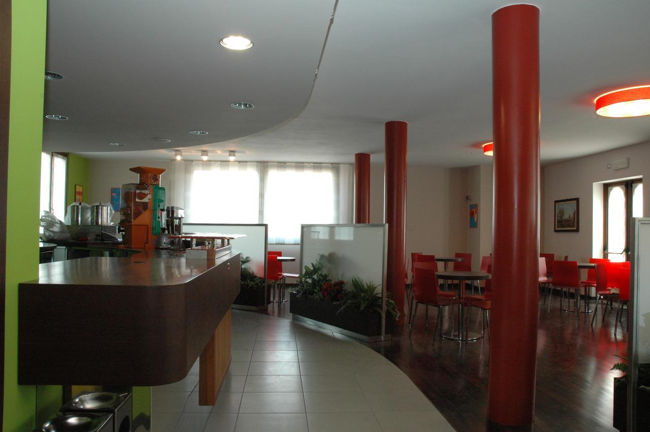 Hotel Il Borghetto Bariano ภายนอก รูปภาพ