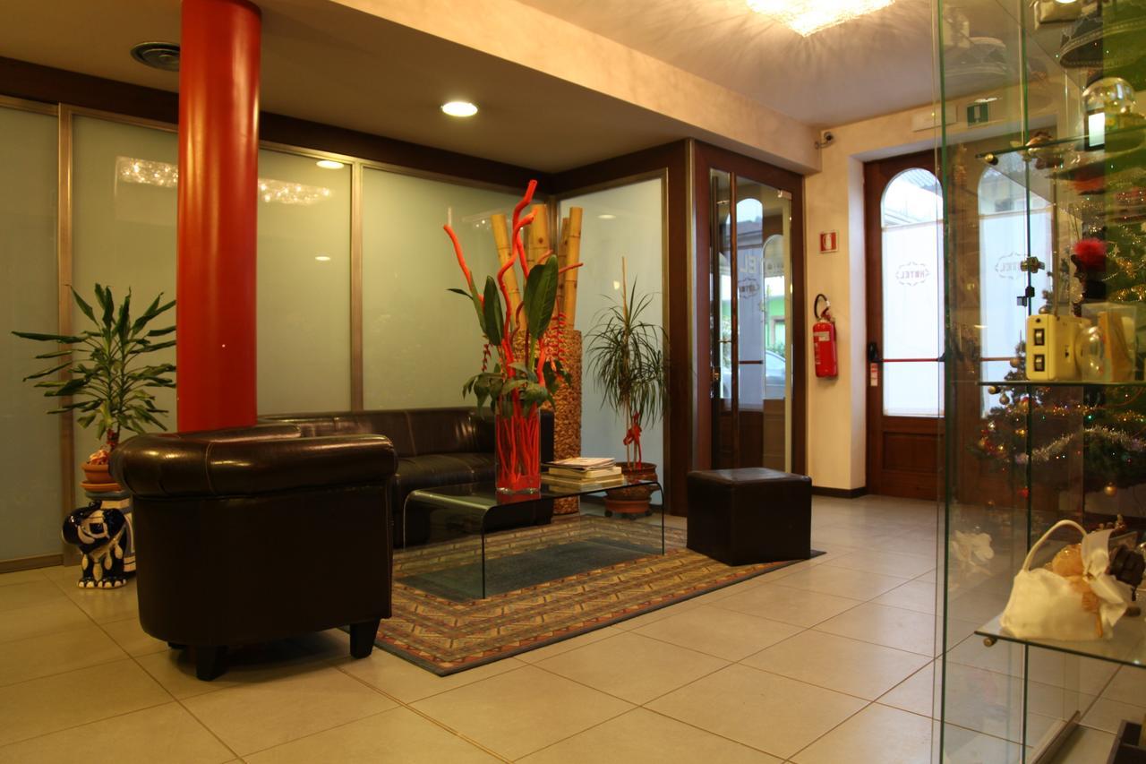 Hotel Il Borghetto Bariano ภายนอก รูปภาพ