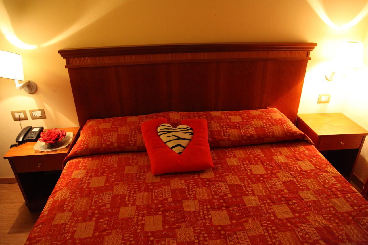Hotel Il Borghetto Bariano ภายนอก รูปภาพ